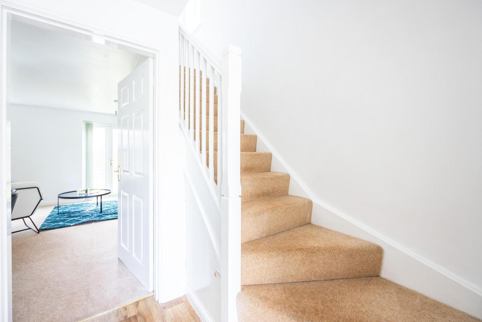 2 Tracy Avenue Villa Slough Dış mekan fotoğraf