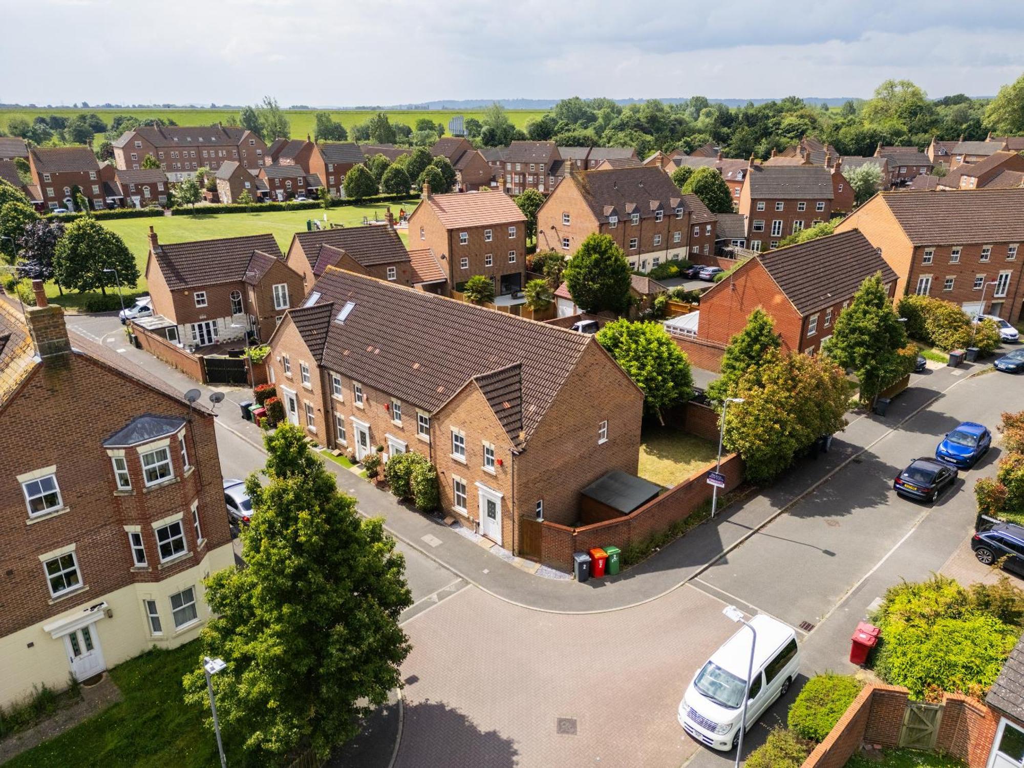 2 Tracy Avenue Villa Slough Dış mekan fotoğraf